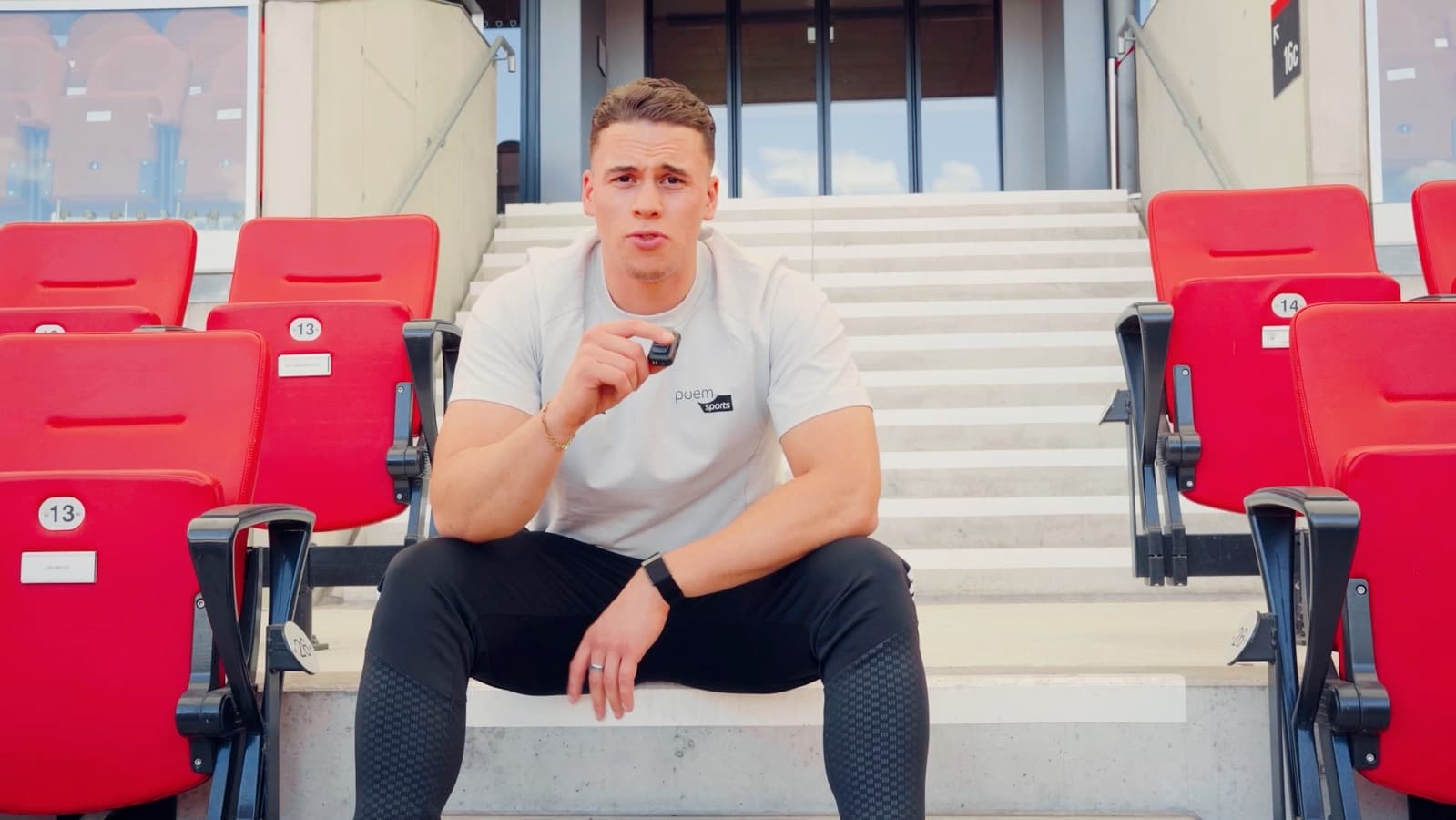 Philipp Mattes erklärt La Máquina Evolution in der MHP-Arena